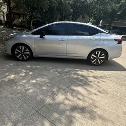 2022 Nissan Versa  1.6 SR Xtronic Cvt 