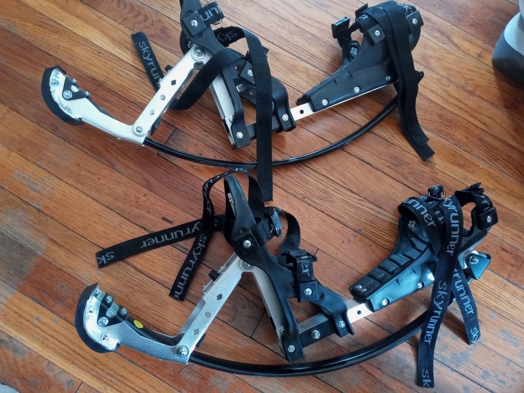Skyrunner Jumping Stilts Kangaroo Shoes For Youth And Women 88-132 Lb