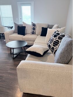 Sectional couch