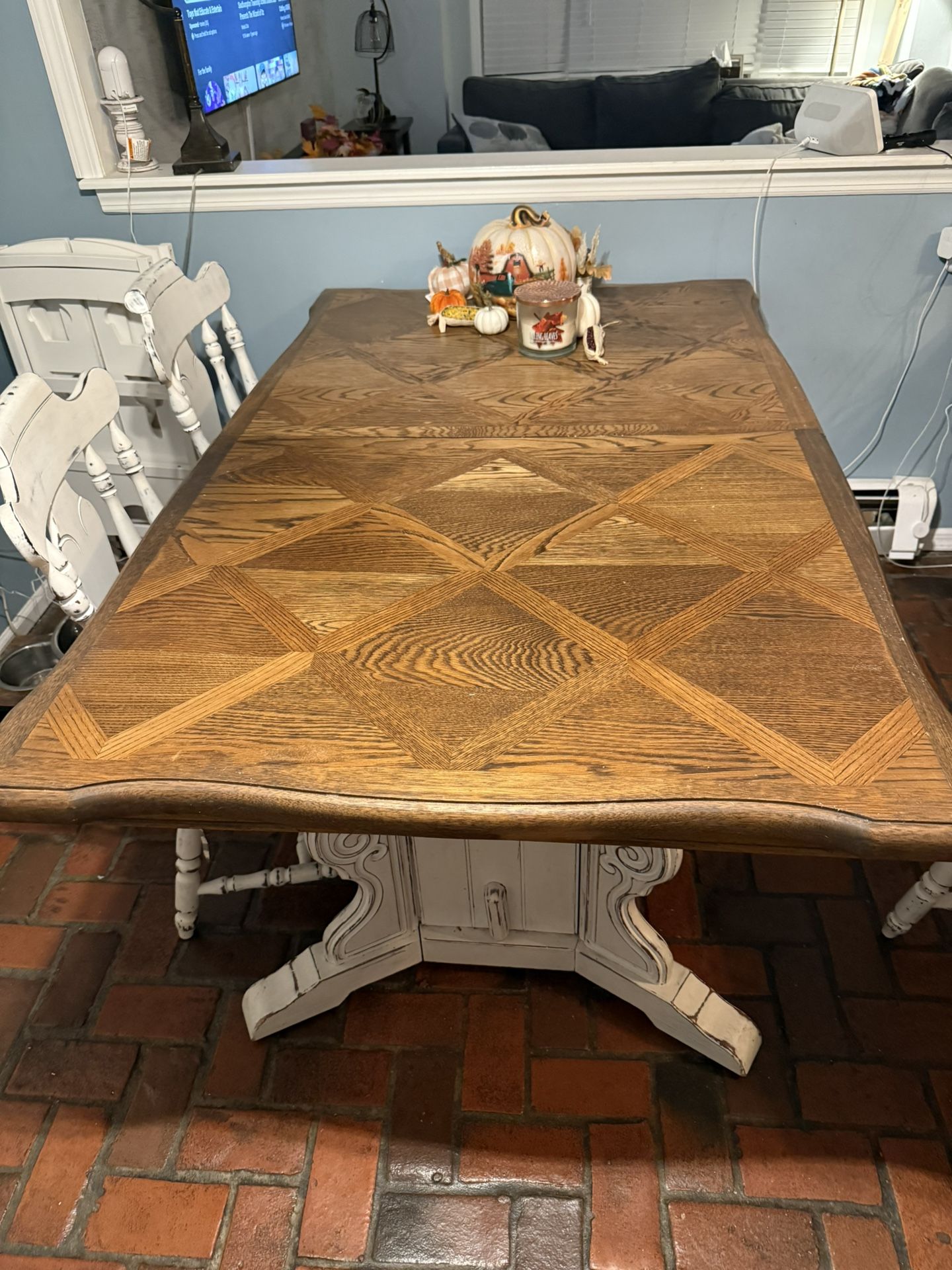 Dining Room Table 