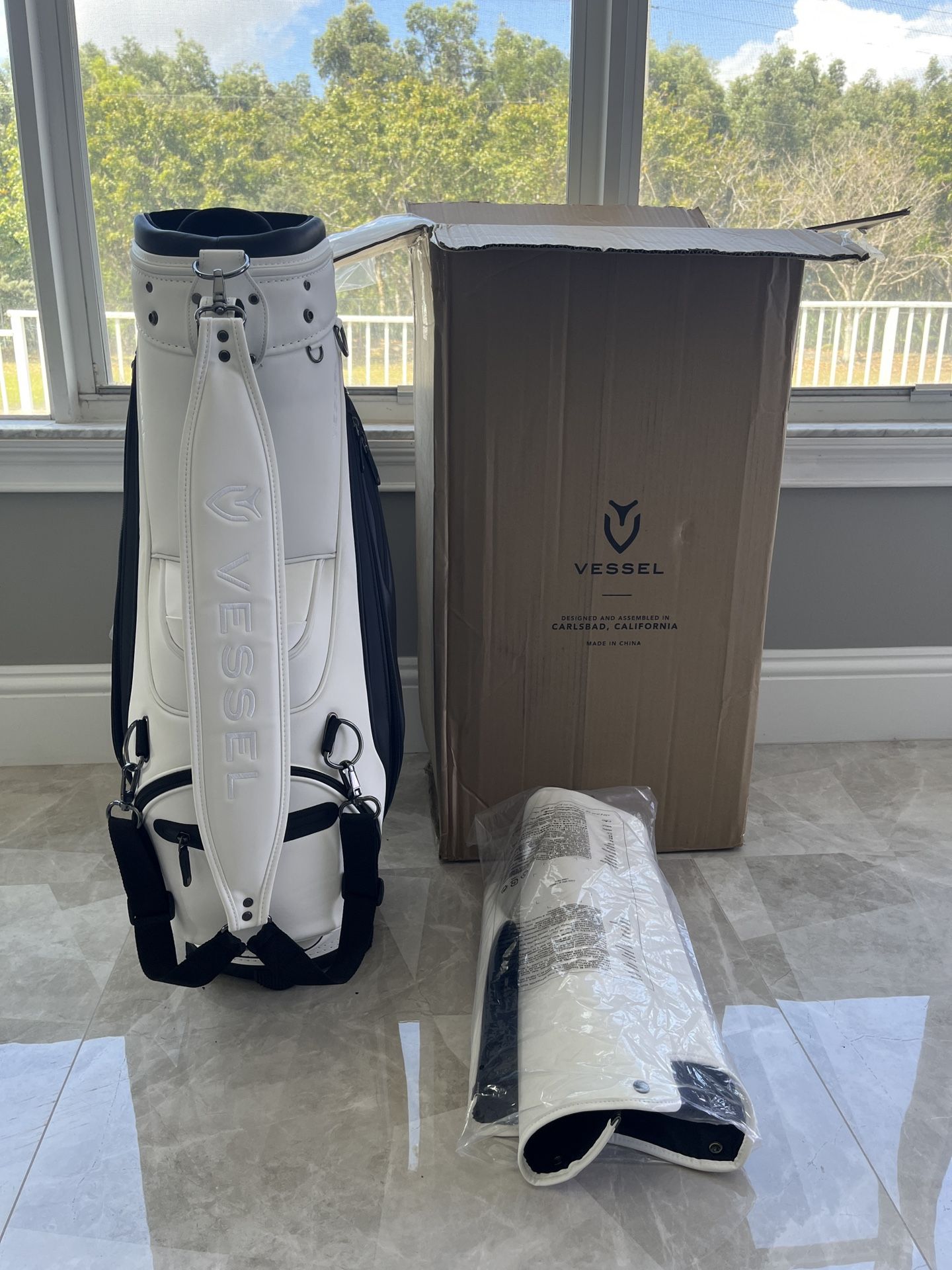 New Vessel Prodigy Mini Staff Bag for Sale in Fort Lauderdale, FL