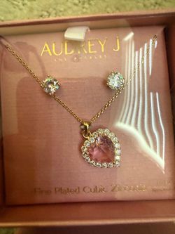 Necklace gift set