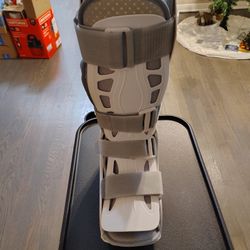 AIR CAST WALKING BOOT