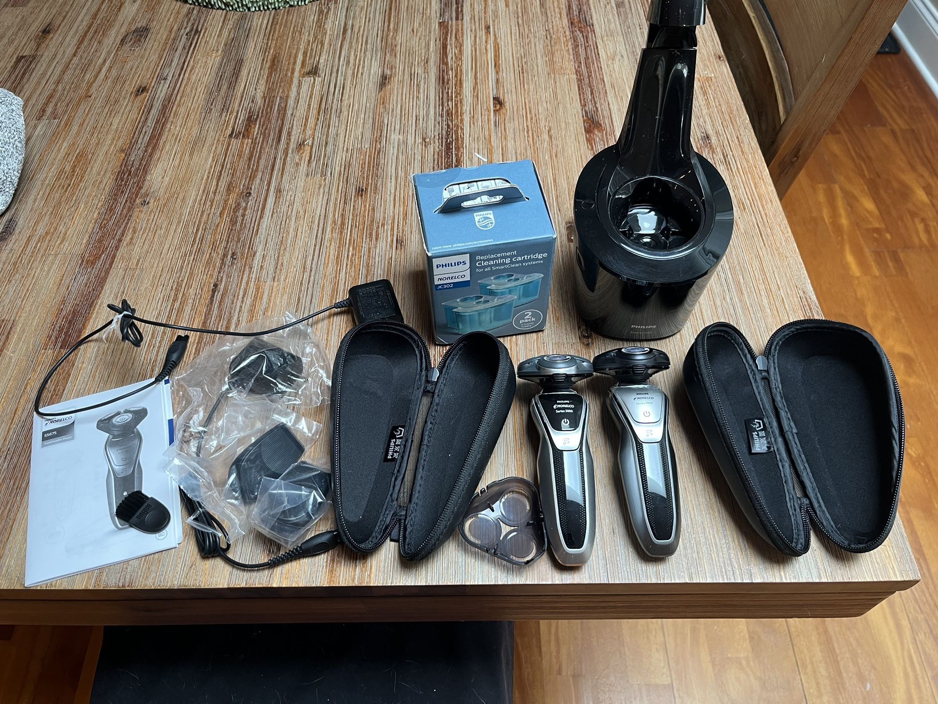 Philip Norelco 5000 Shaver With Smart Clean