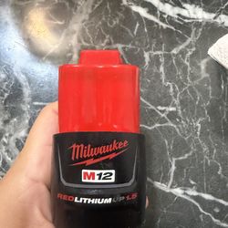 Milwaukee battery m12 1.5
