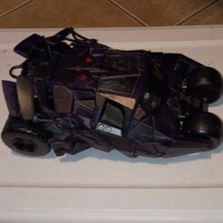 Vintage Mattel 2005 Batman Begins Tumbler Batmobile