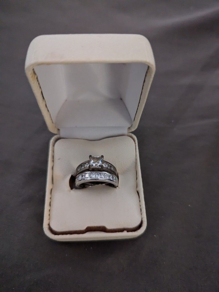 Engagement/Wedding Rings