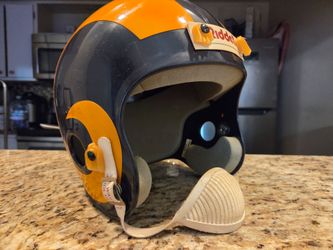 Vintage Full Size Riddell St. Louis Rams helmet w out face mask