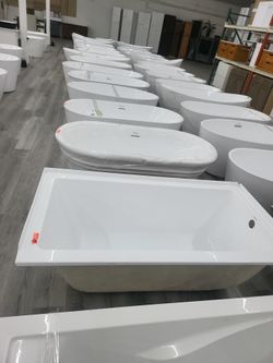 Bathtub, freestanding