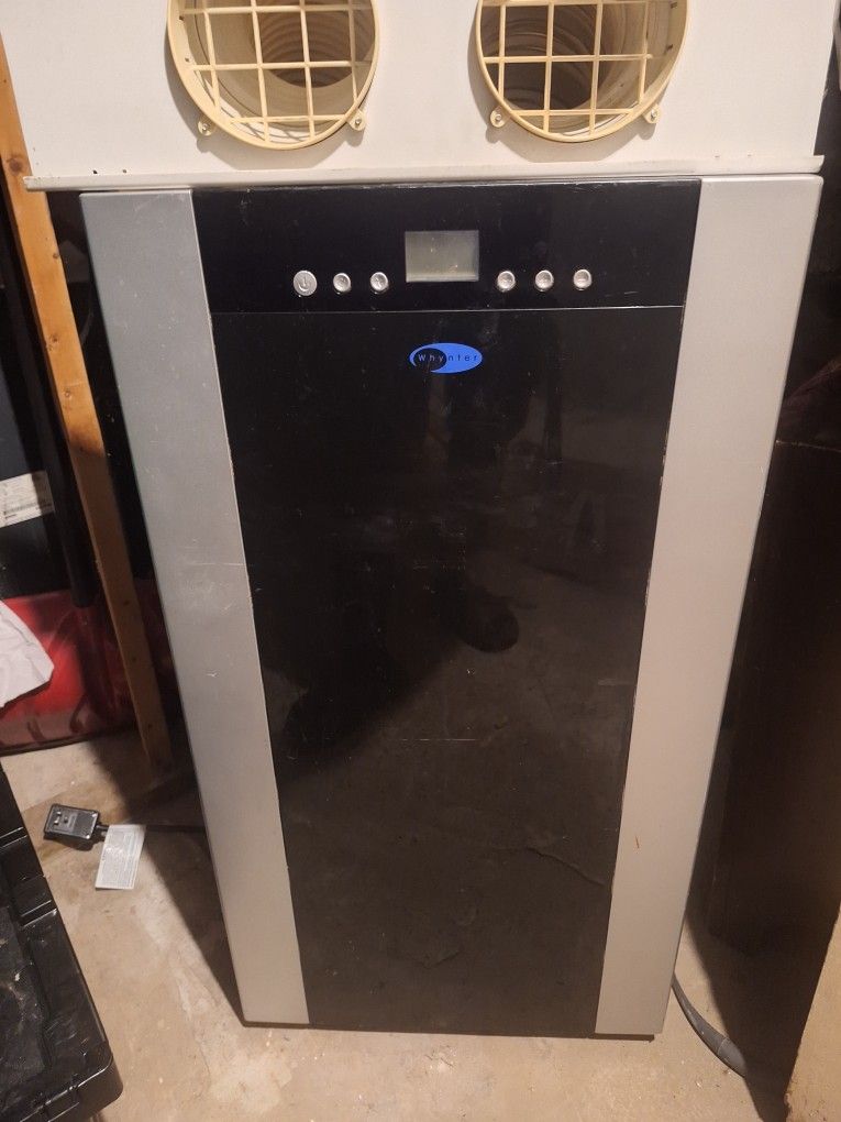 Portable Wynter AC Unit 1400 Btu
