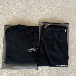 Black Essentials Brand Dew Sweatsuit!!