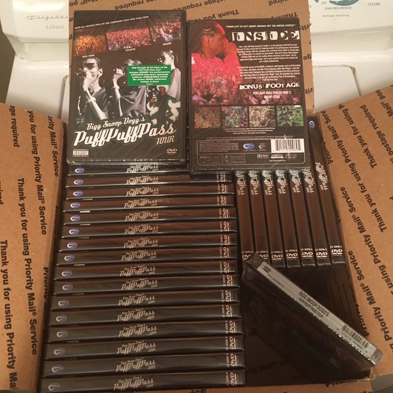 Snoop Dogg's puff puff pass tour 30 new DVDs