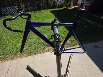 Leader frame