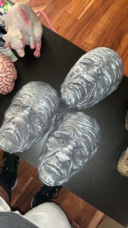 Gray Monster Face Halloween wall decor