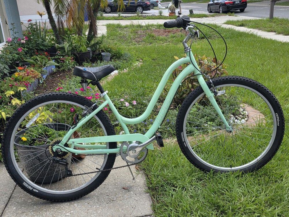 Huffy 27.5in Parkside Female Comfort Bike
