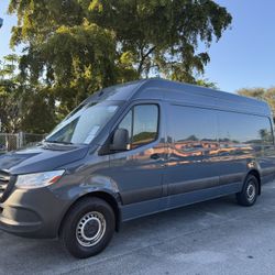 2019 Mercedes-Benz Sprinter 2500
