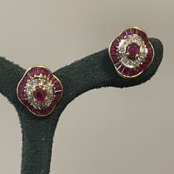 Gold And Diamond And Ruby Earring