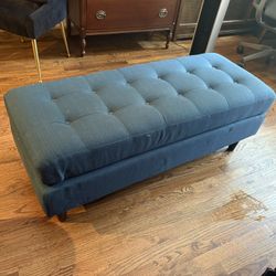 Free Ottoman (blue)