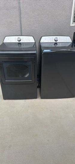 GE Profile Washer & Gas Dryer Set – Excellent Condition