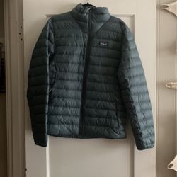 Men’s Medium Patagonia Down Jacket 