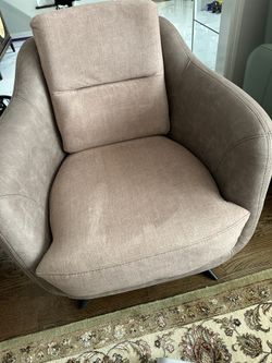 Single Accent Chair / Armchair – Clean, Comfortable & Modern