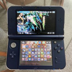 New 3DS XL Modded with 30 plus games Dual IPs