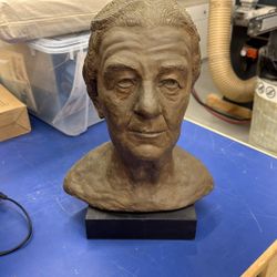 Golda Meir Sculpture 