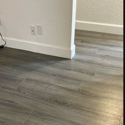 Roth Allen Box 1/2 of Laminated Floor