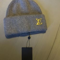 Grey Louis Vuitton beanie 