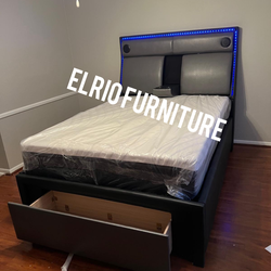 Furniture, queen bed