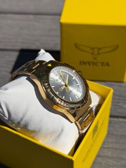 Invicta Specialty I by Invicta Men's Watch - 42mm. Gold (69031) brand new in box