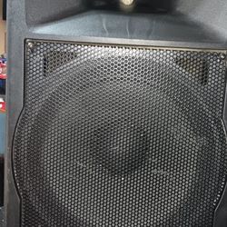 American Audio Powered Speakers (6)