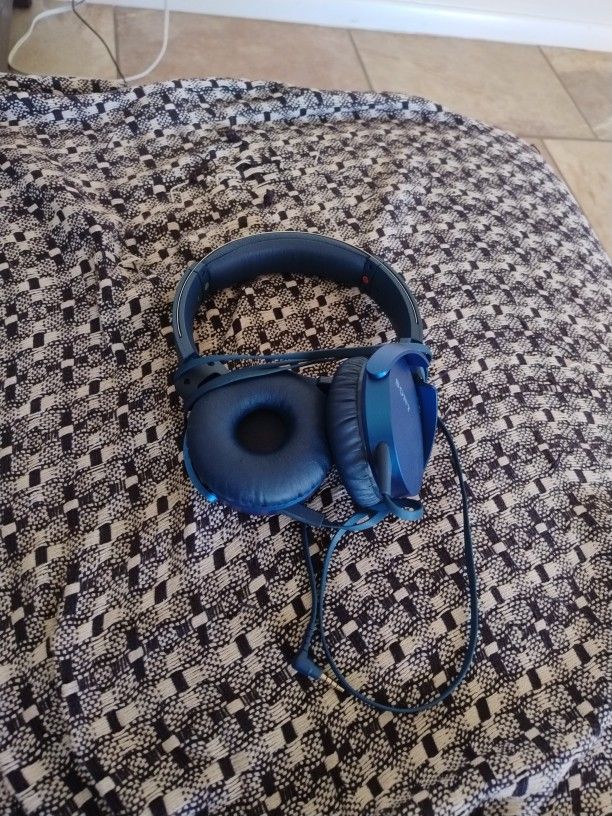Sony Headphones MDR-XB550