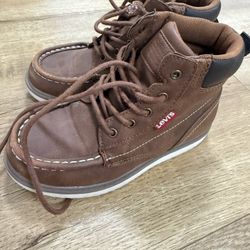 Levi’s boots Boys