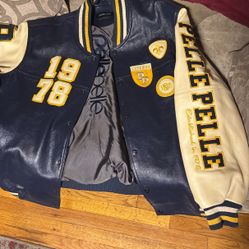 Mint Condition! Pelle Pelle Leather….CLASSIC