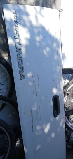 2001 Toyota truck tailgate