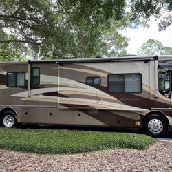 Used 2005 Fleetwood Class A RV REVOLUTION LE 40E