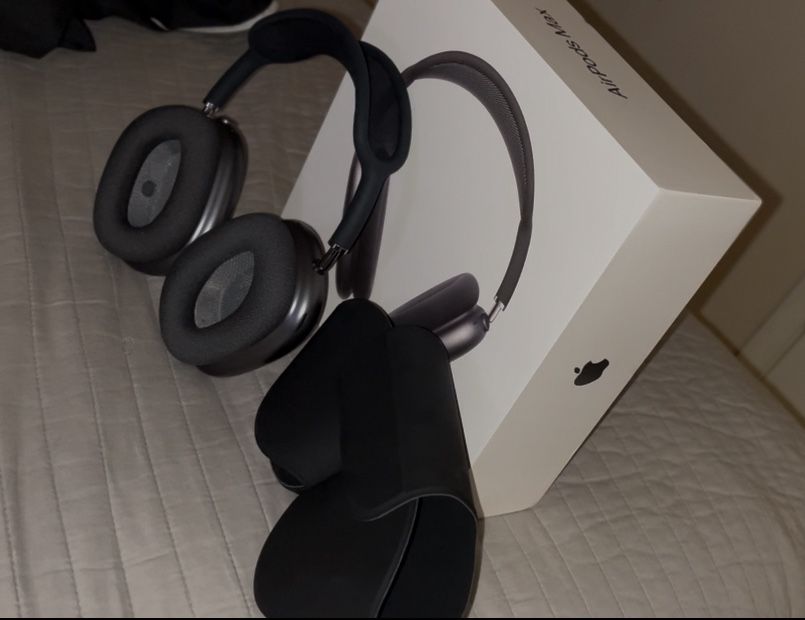 AirPod Pro Max Midnight Black