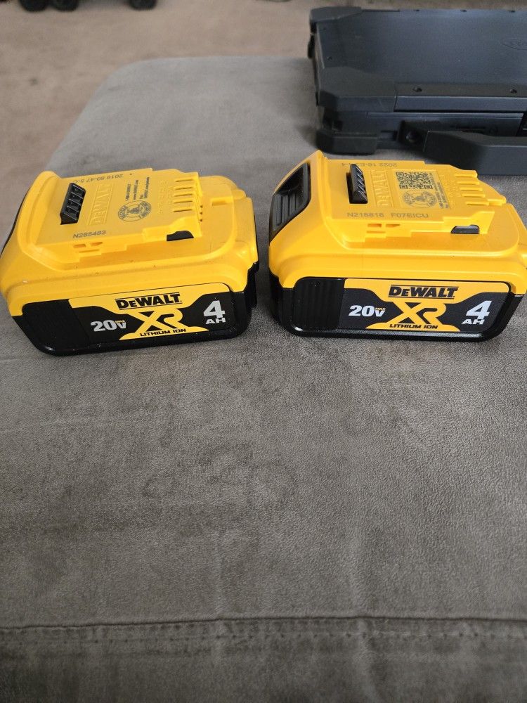 Dewalt