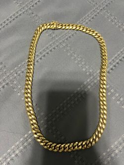 Gold Cuban chain