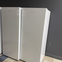 Hisense Upright Freezer 12.5 Cu