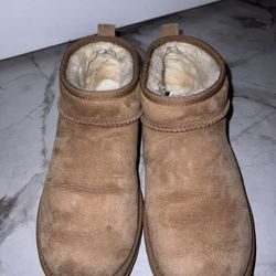 Uggs size 10 