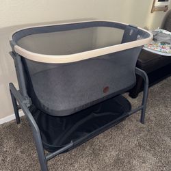 Maxi Cosi Baby Bassinet 
