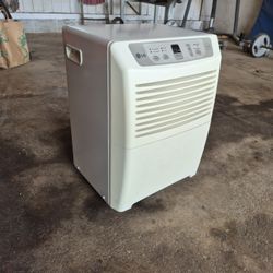 Dehumidifier  LG  LD66EL Never Used 