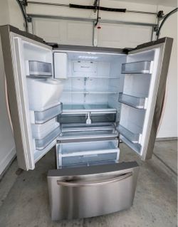 22.6 cu. ft. 3-Door French Door Smart Refrigerator with CoolSelect Pantry in Stainless Steel, Counter Depth