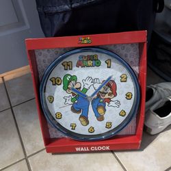 Mario And Luigi Wall Clock 
