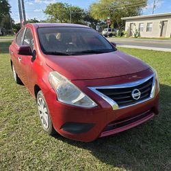 2015 NISSAN VERSA 4DR. AUTO . 140K MILES .COLD AC .CLEAN TITLE 