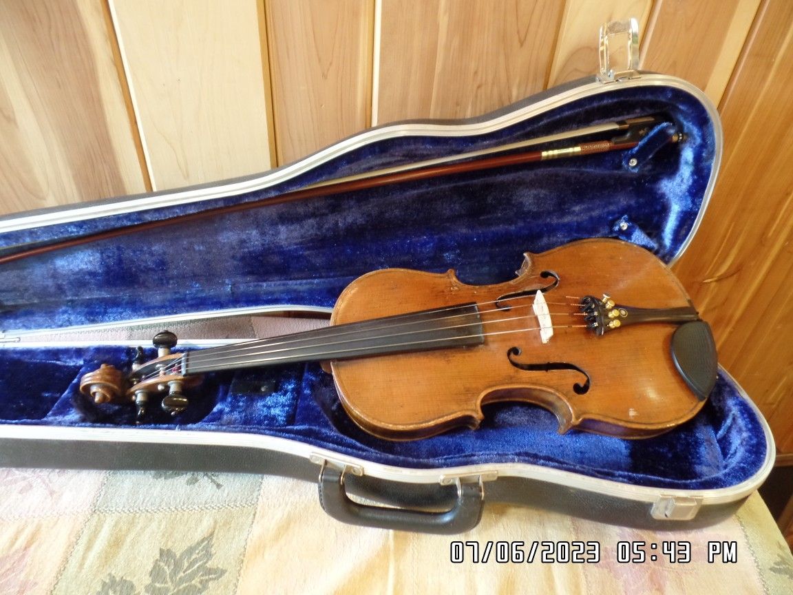 Antonius Stradivarius Cremonenfis Faciebat Anno 1712 Violin