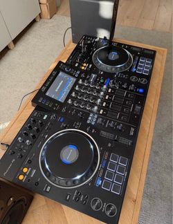 Pioneer DJ XZ Perfect Condition