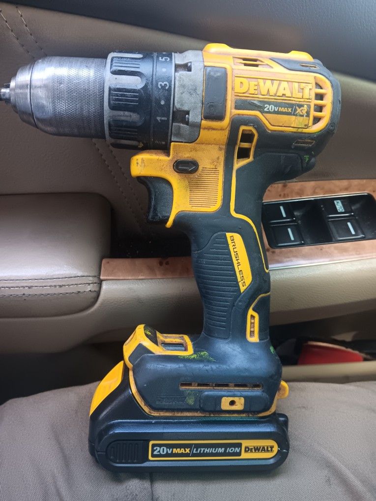 Drill Dwall With Battery